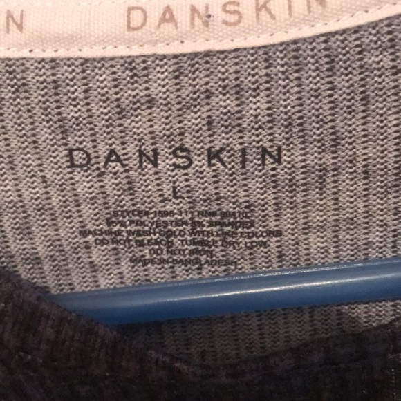 Danskin Trendy long sleeve athletic yoga top plum greyish tone ultra stretchy - Picture 3 of 4